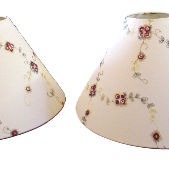 Vtg Off White Large Hurricane lampshade pair of delicate red flowers & green vin - Picture 3 of 16